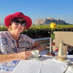 Meet your Posher, Sharon